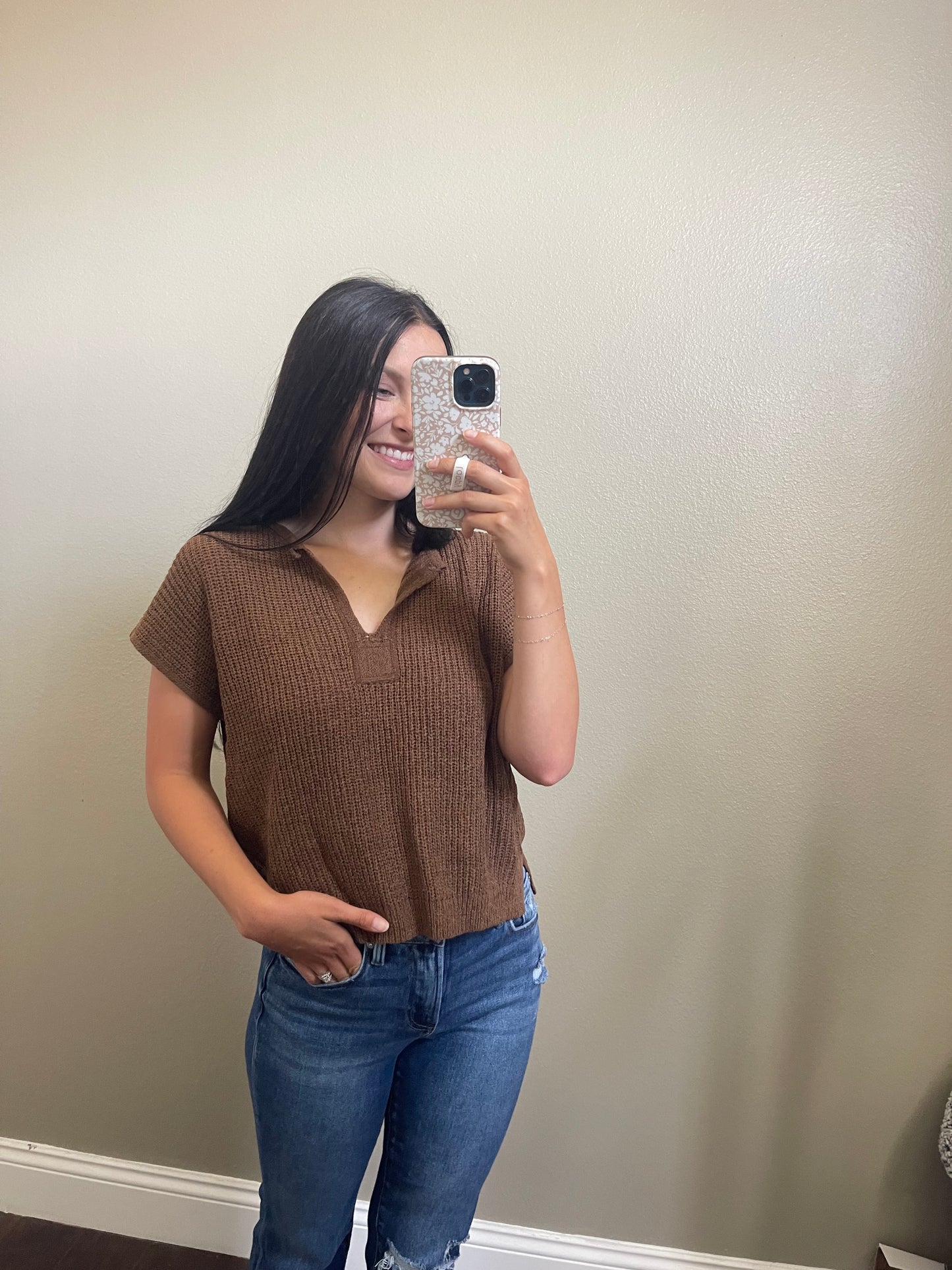 Light weight cropped sweater top